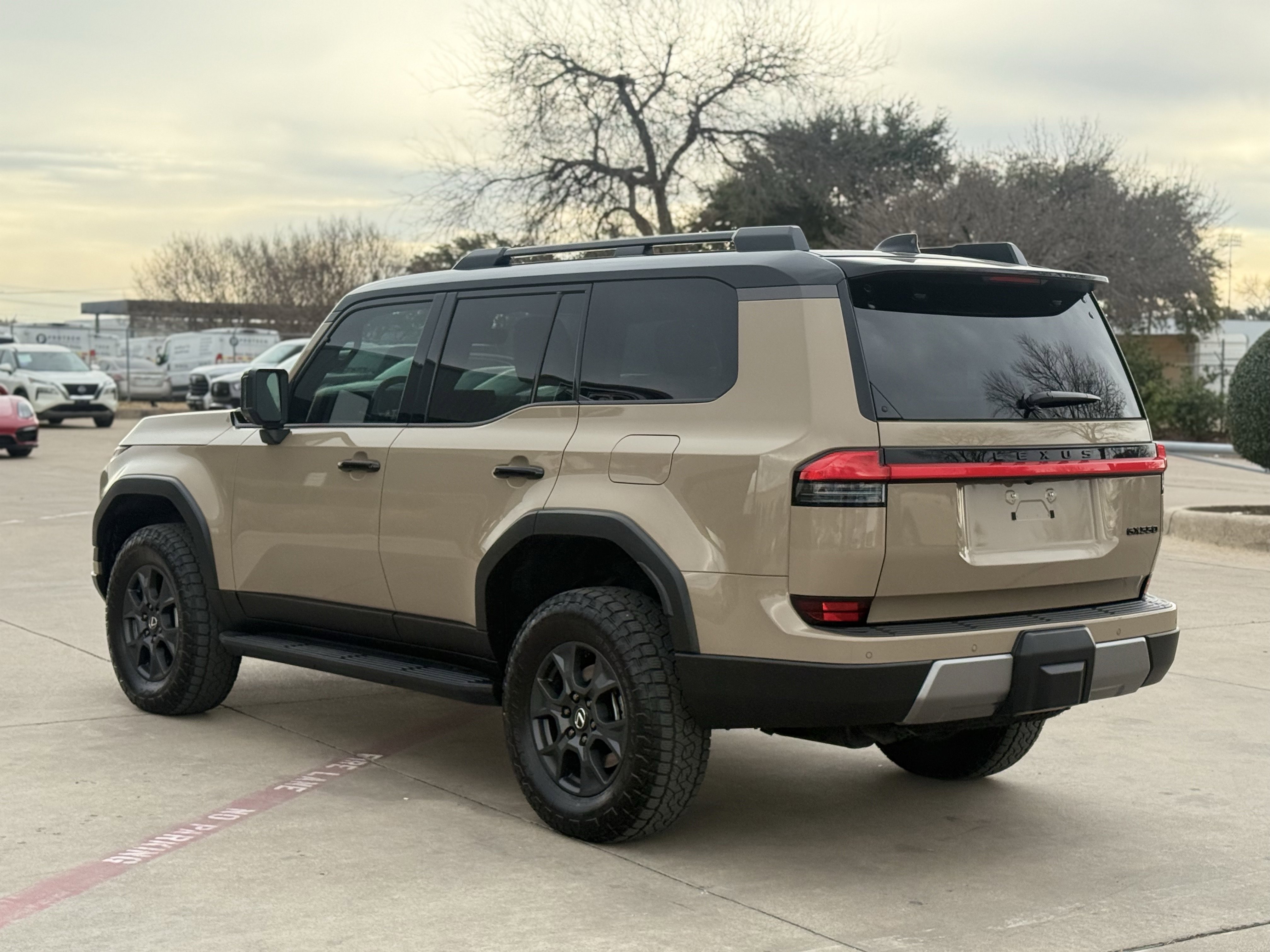 Used 2025 Lexus GX 550 image 5