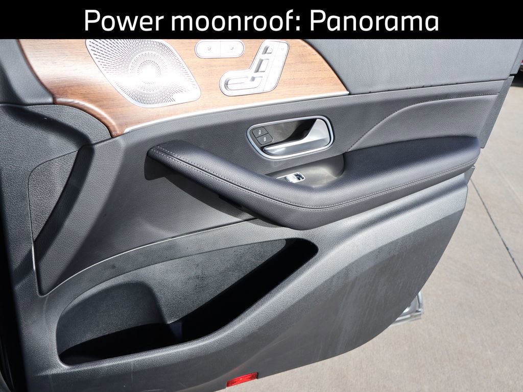 Used 2025 Mercedes-Benz GLS 450 4MATIC image 14