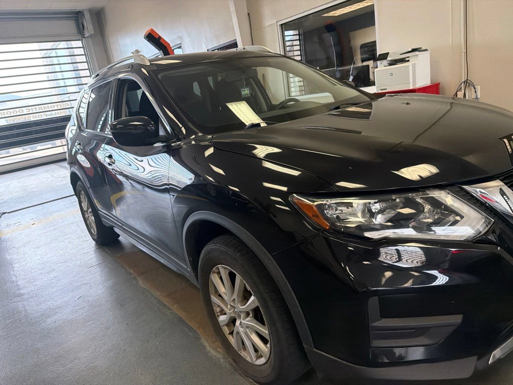 Used 2018 Nissan Rogue SV