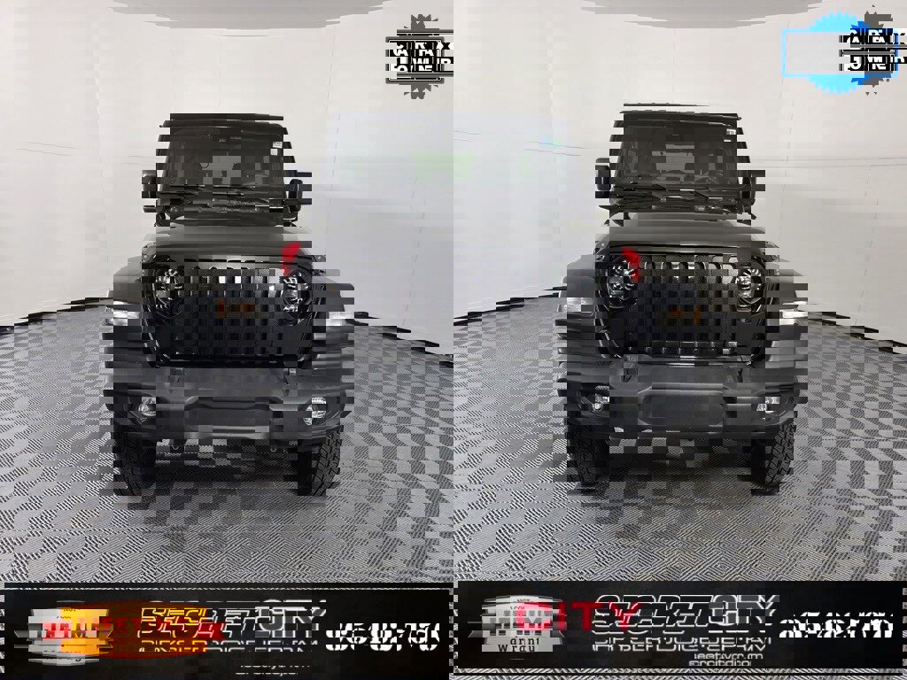 Used 2024 Jeep Wrangler Sport S image 2