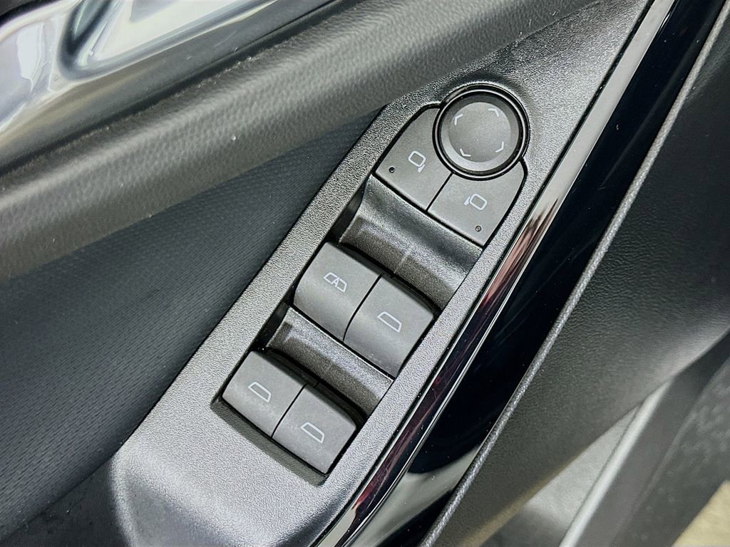 Used 2025 Chevrolet Equinox LT image 20