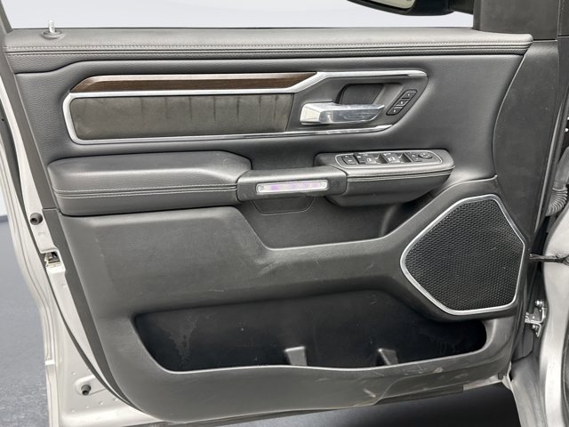Used 2022 RAM 1500 Laramie AWD/4WD image 9