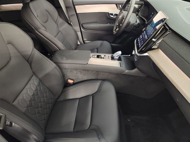 New 2025 Volvo XC90 B6 Plus w/ Protection Package Premier image 3