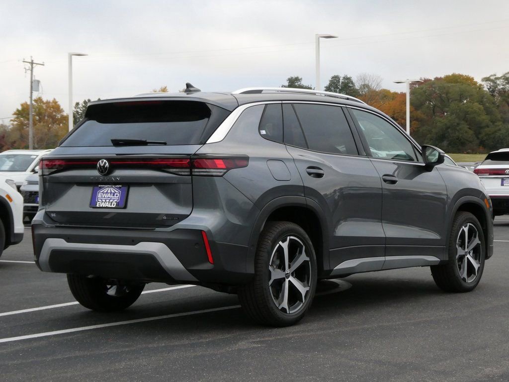 New 2026 Volkswagen Tiguan SE AWD/4WD image 3