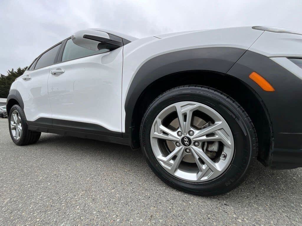 Used 2023 Hyundai Kona SEL AWD/4WD image 10