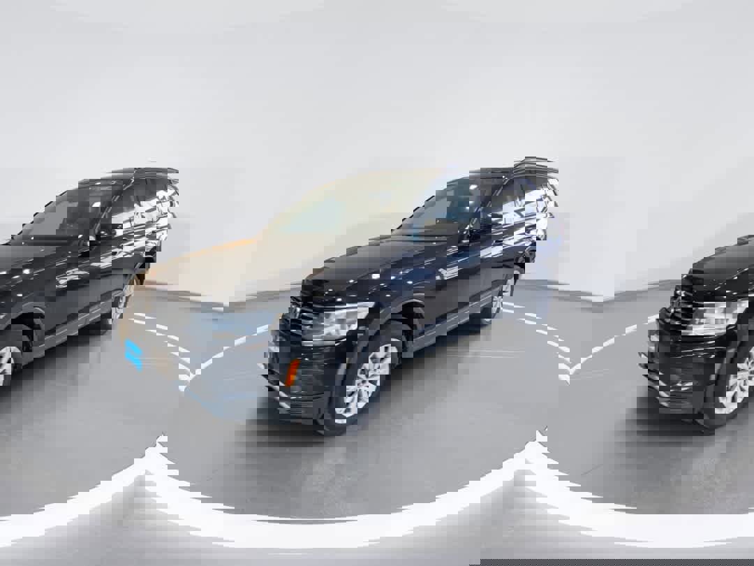 Used 2019 Volkswagen Tiguan S image 4