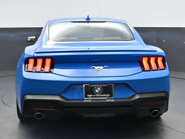 Used 2025 Ford Mustang Premium RWD image 5