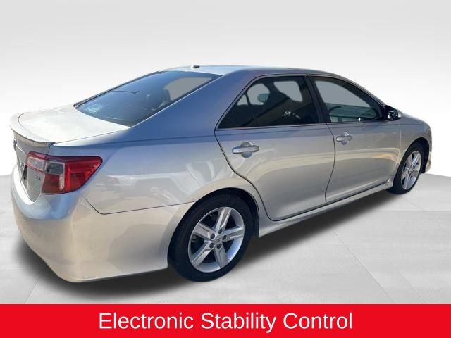 Used 2013 Toyota Camry SE image 5