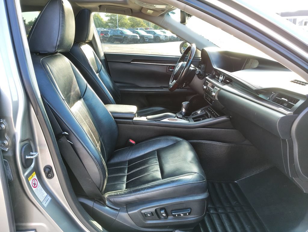 Used 2018 Lexus ES 350 FWD image 11