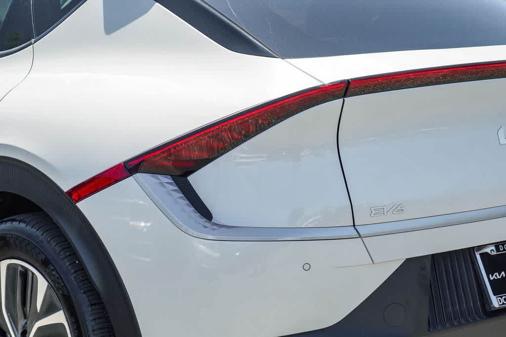 Certified 2023 Kia EV6 Light RWD image 7