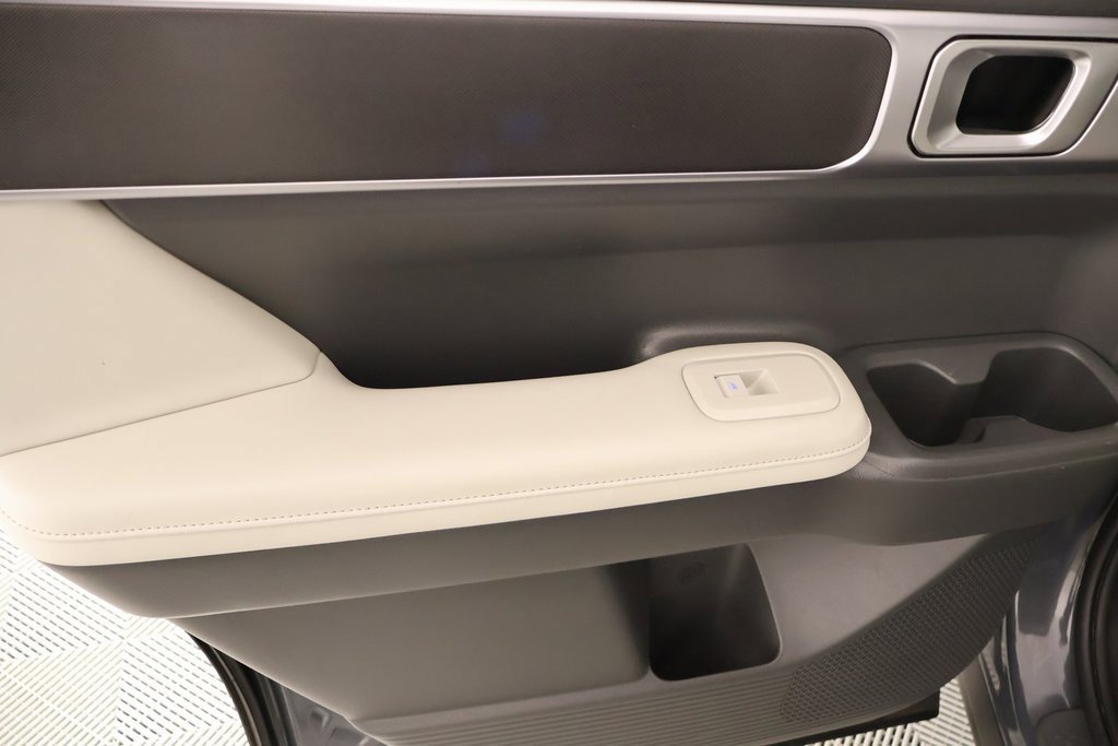 Used 2025 Hyundai Santa Fe SEL image 16