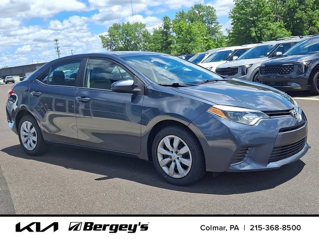 Used 2016 Toyota Corolla LE FWD image 3