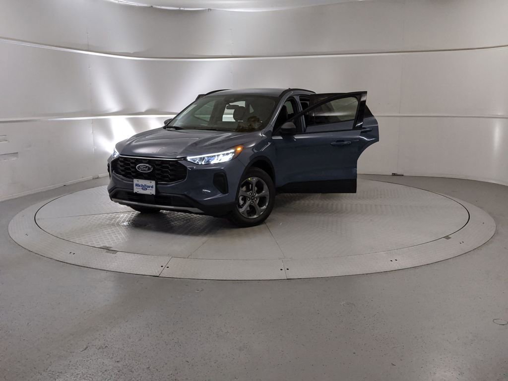 New 2026 Ford Escape ST-Line w/ Tech Pack #1 image 12