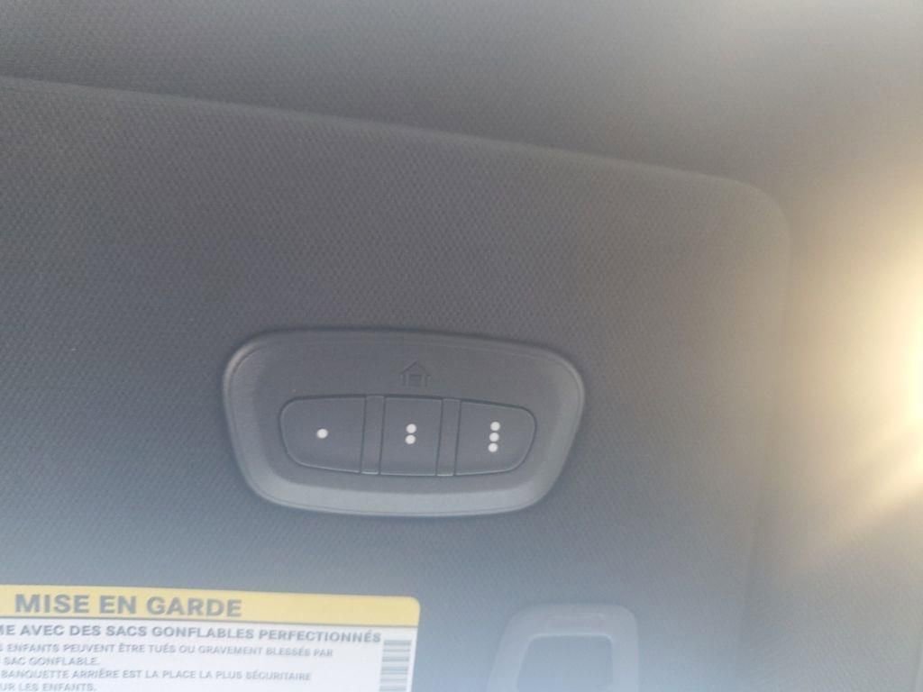 Used 2025 Jeep Grand Cherokee Limited w/ Black Appearance Package image 26