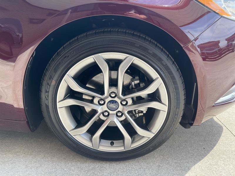 Used 2017 Ford Fusion SE w/ Equipment Group 201A image 18