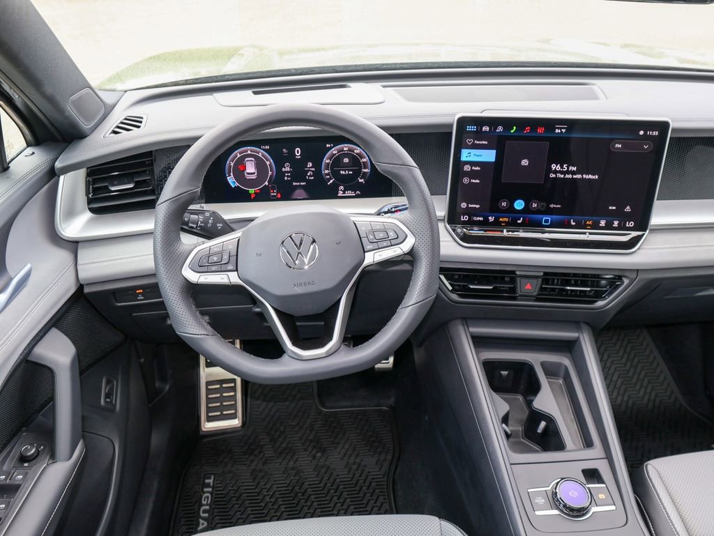 New 2026 Volkswagen Tiguan SE R-Line AWD/4WD image 18
