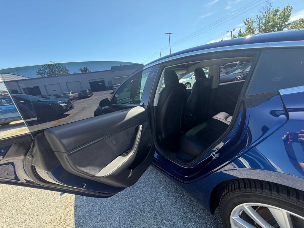 Used 2019 Tesla Model 3 Long Range AWD/4WD image 7