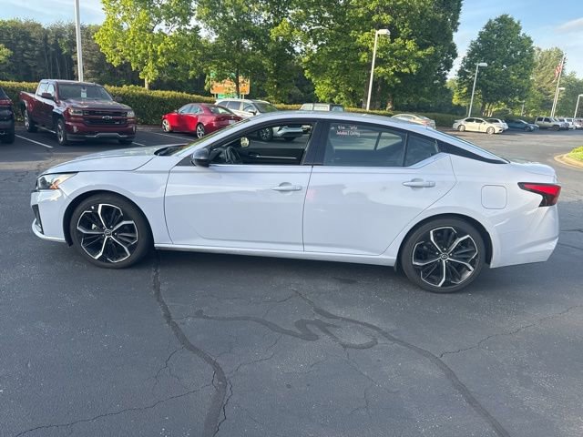 Used 2024 Nissan Altima 2.5 SR FWD image 8