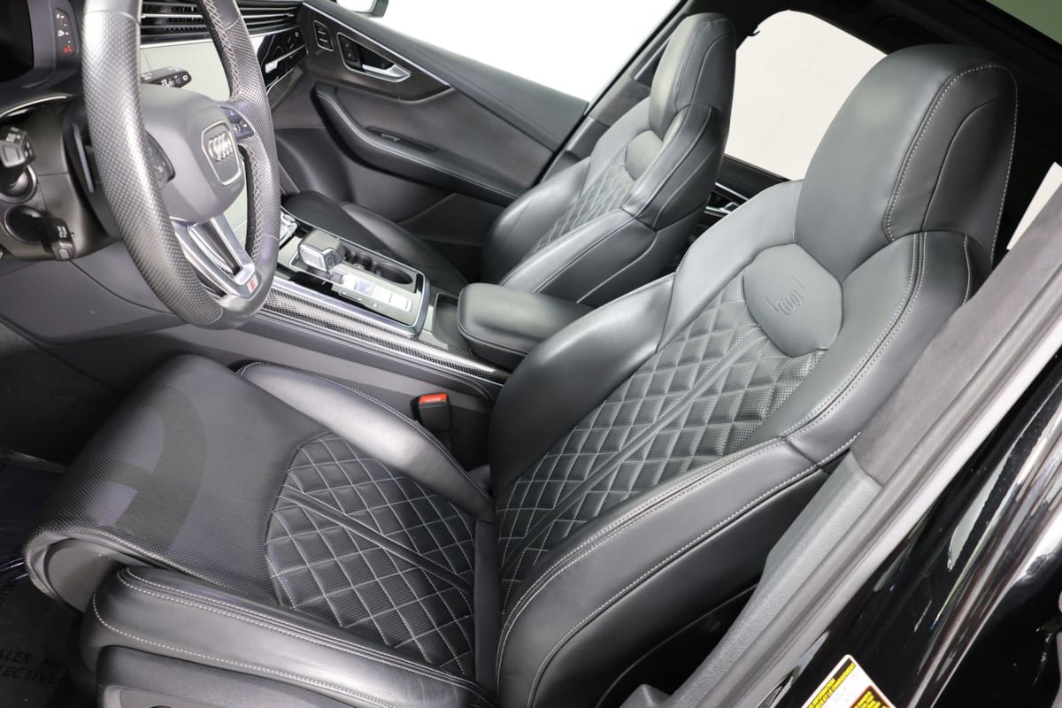 Used 2023 Audi SQ7 Prestige AWD/4WD image 10
