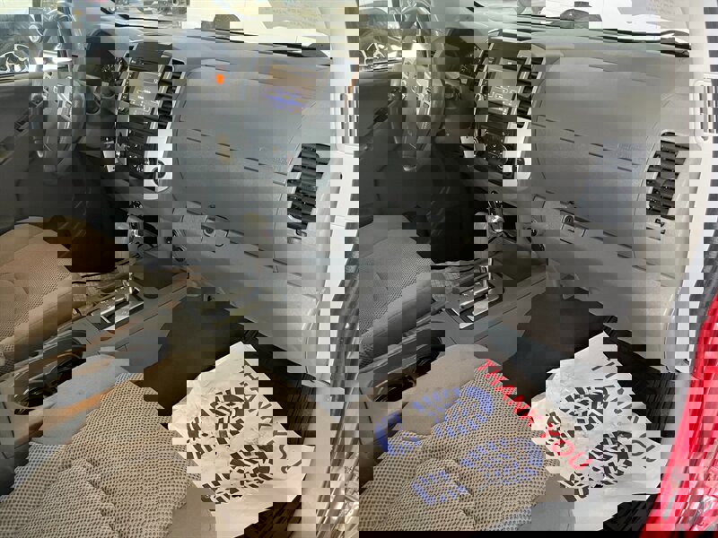 Used 2019 Nissan Frontier SV image 20