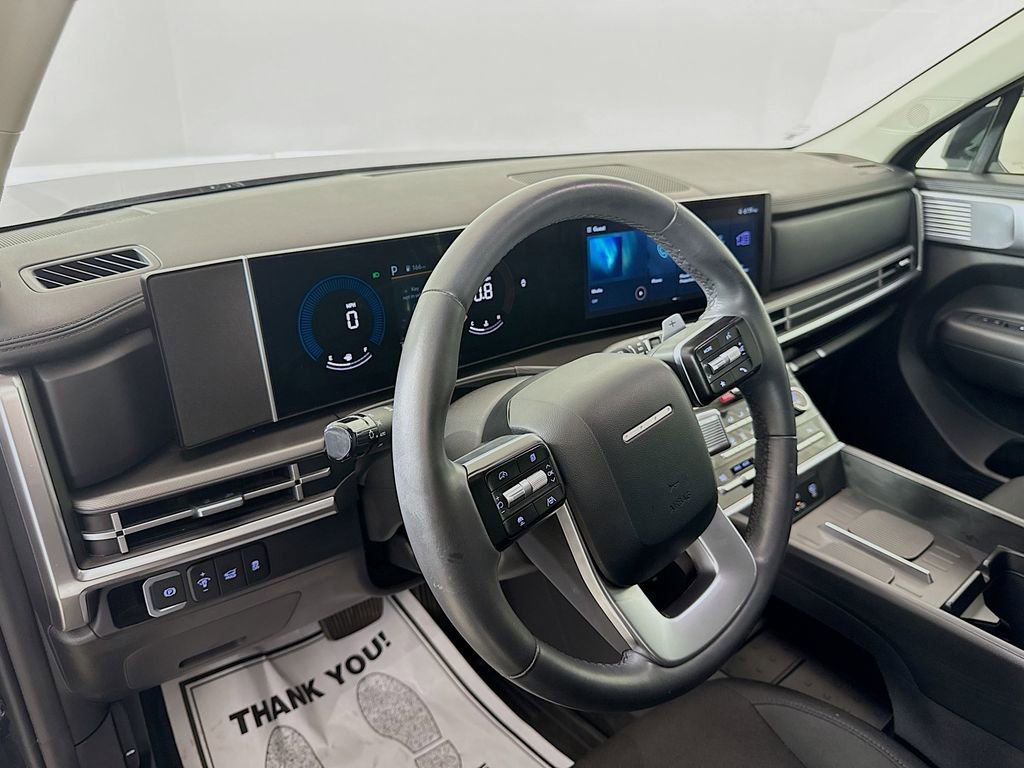 Used 2025 Hyundai Santa Fe SE FWD image 9