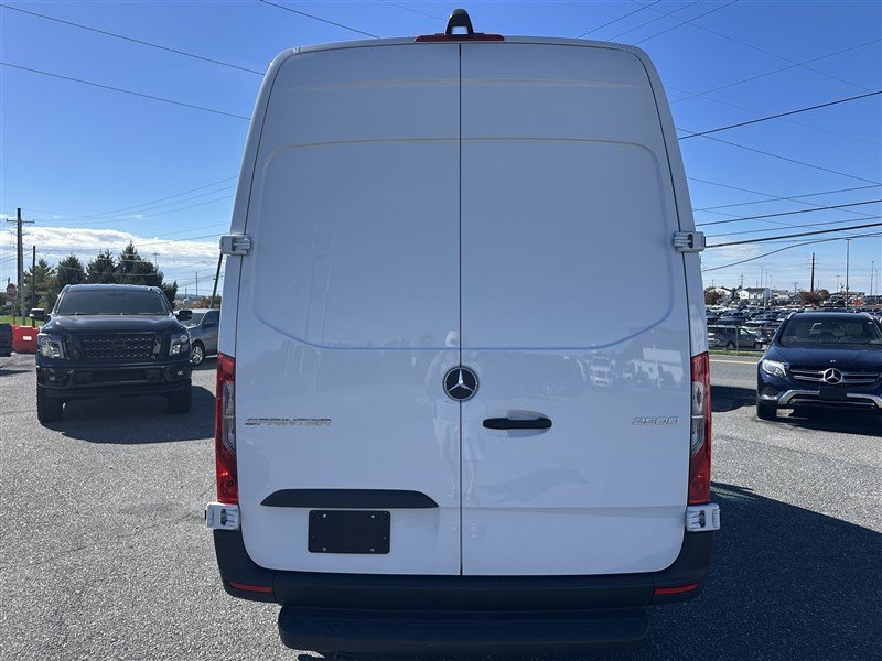 Used 2026 Mercedes-Benz Sprinter 2500 image 5