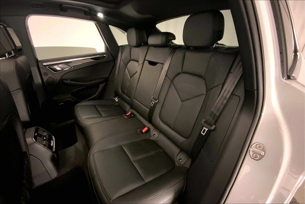 Used 2025 Porsche Macan S AWD/4WD image 14