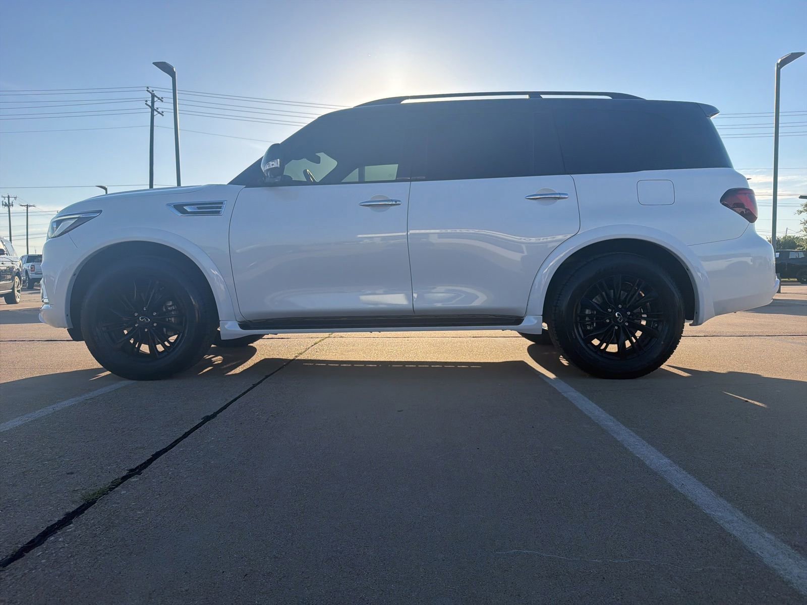 Used 2021 INFINITI QX80 Luxe w/ Cargo Package RWD image 8