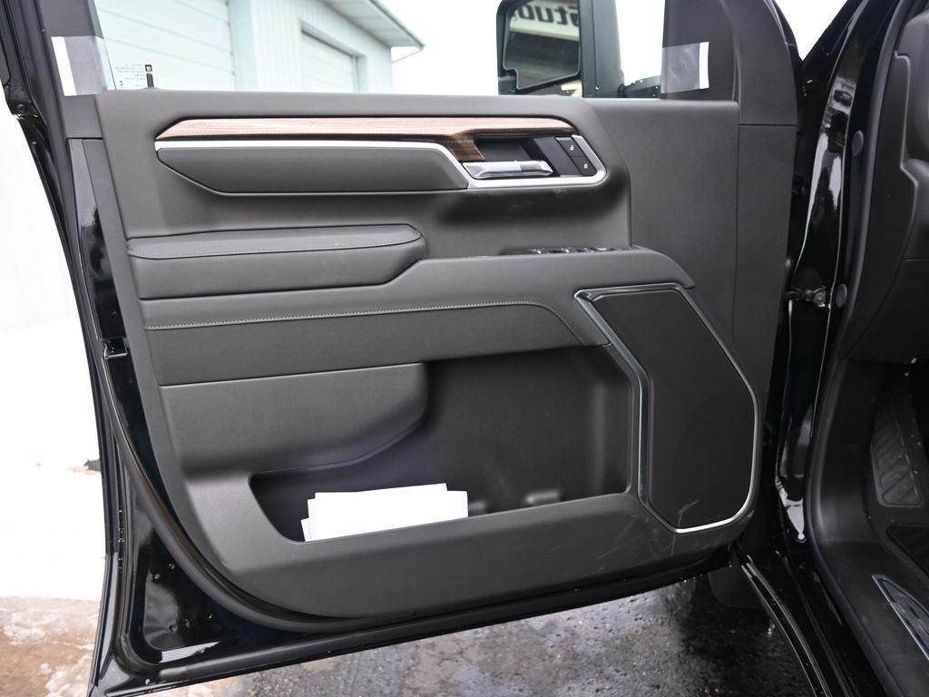 New 2026 Chevrolet Silverado 3500 LT w/ Trail Boss Package image 17