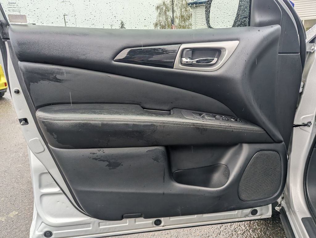 Used 2020 Nissan Pathfinder S AWD/4WD image 10