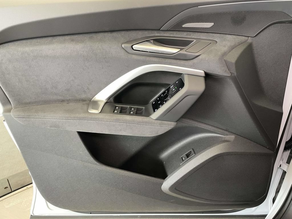 New 2026 Audi SQ5 Premium Plus AWD/4WD image 33