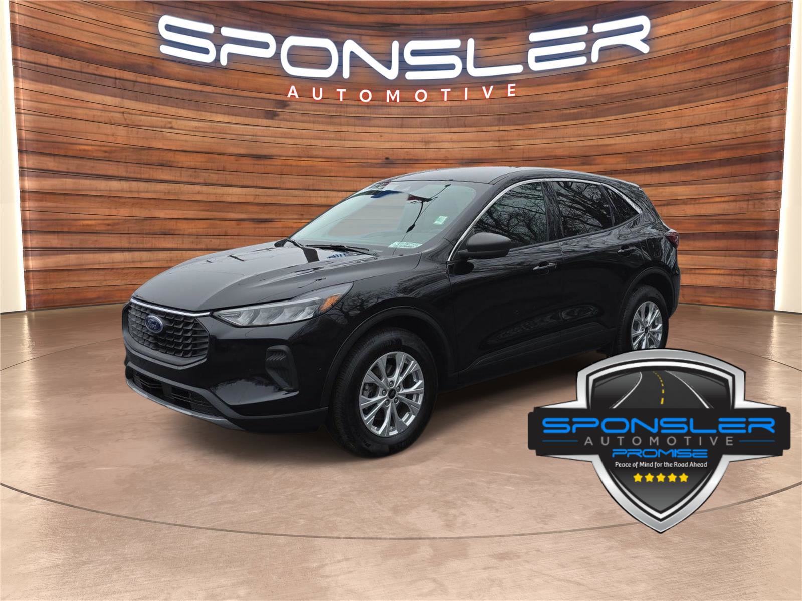 Used 2023 Ford Escape Active image 1