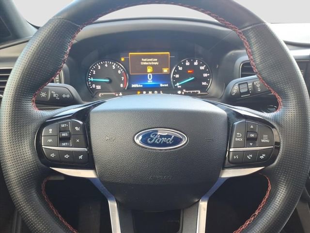 Used 2022 Ford Explorer ST-Line w/ Class IV Trailer Tow Package image 31
