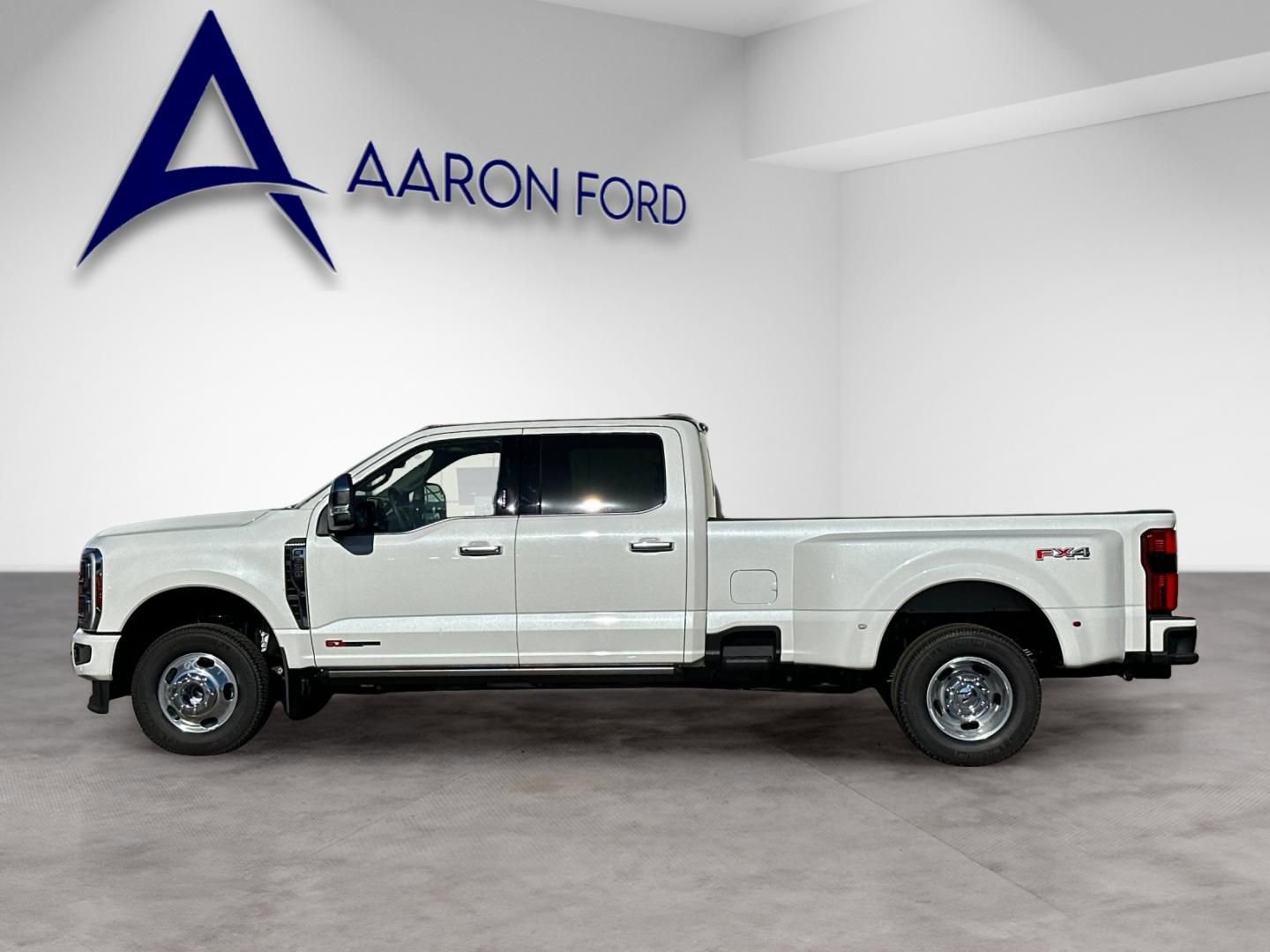 New 2026 Ford F350 Platinum w/ Platinum Plus Package image 3
