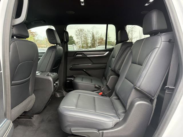 Used 2024 GMC Acadia Elevation image 14