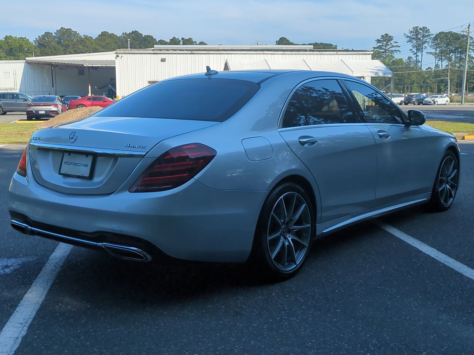 Used 2018 Mercedes-Benz S 560 4MATIC Sedan image 9