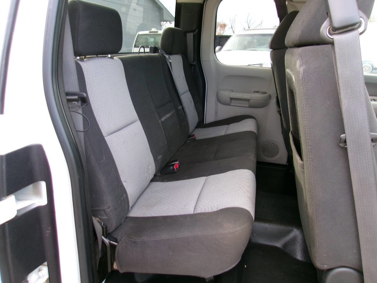 Used 2007 Chevrolet Silverado 2500 W/T w/ LS Package image 10