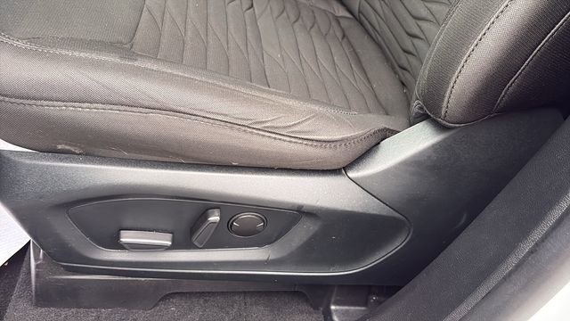 Used 2021 Ford Explorer XLT image 19