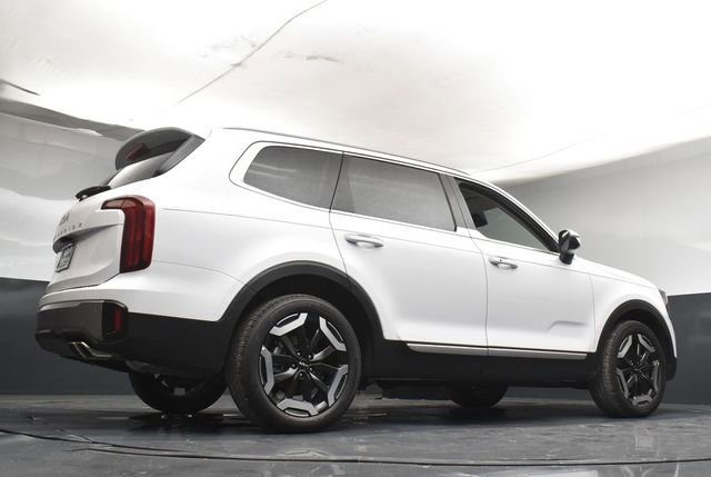 Certified 2025 Kia Telluride S FWD image 41