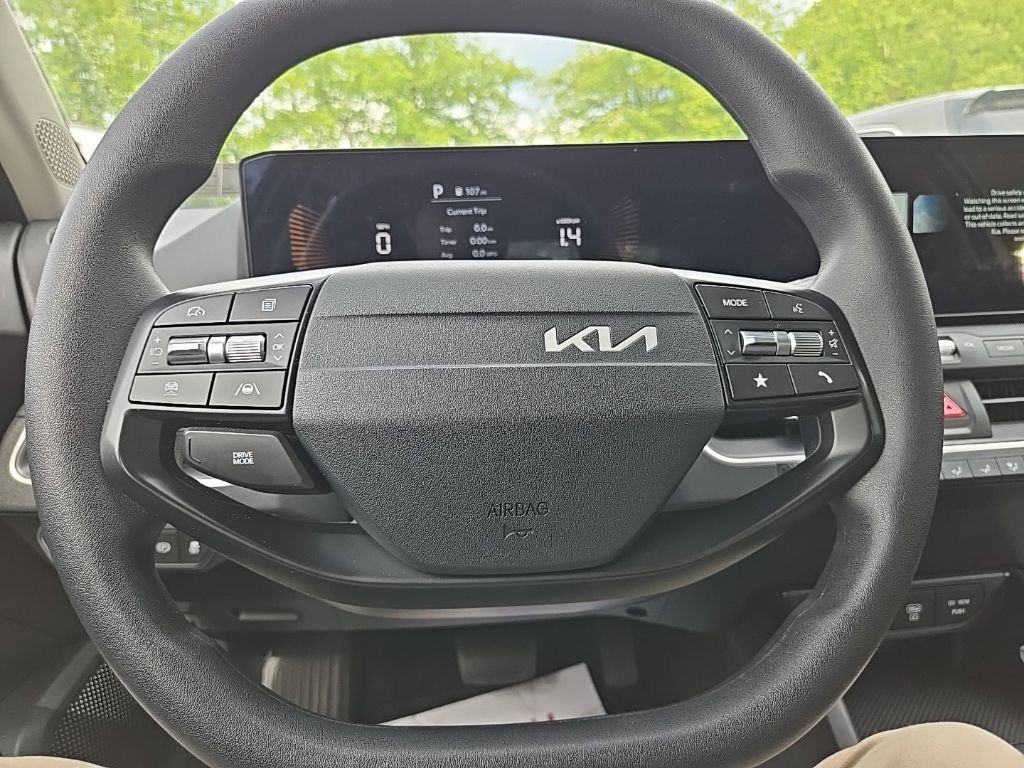 Certified 2025 Kia K4 FWD image 14