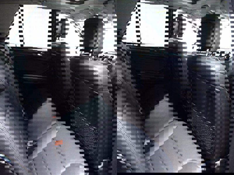 Used 2010 Mercedes-Benz ML 350 4MATIC image 27