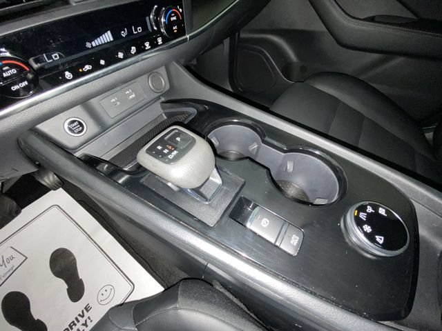 Used 2023 Nissan Rogue SV w/ SV Premium B Package AWD/4WD image 19