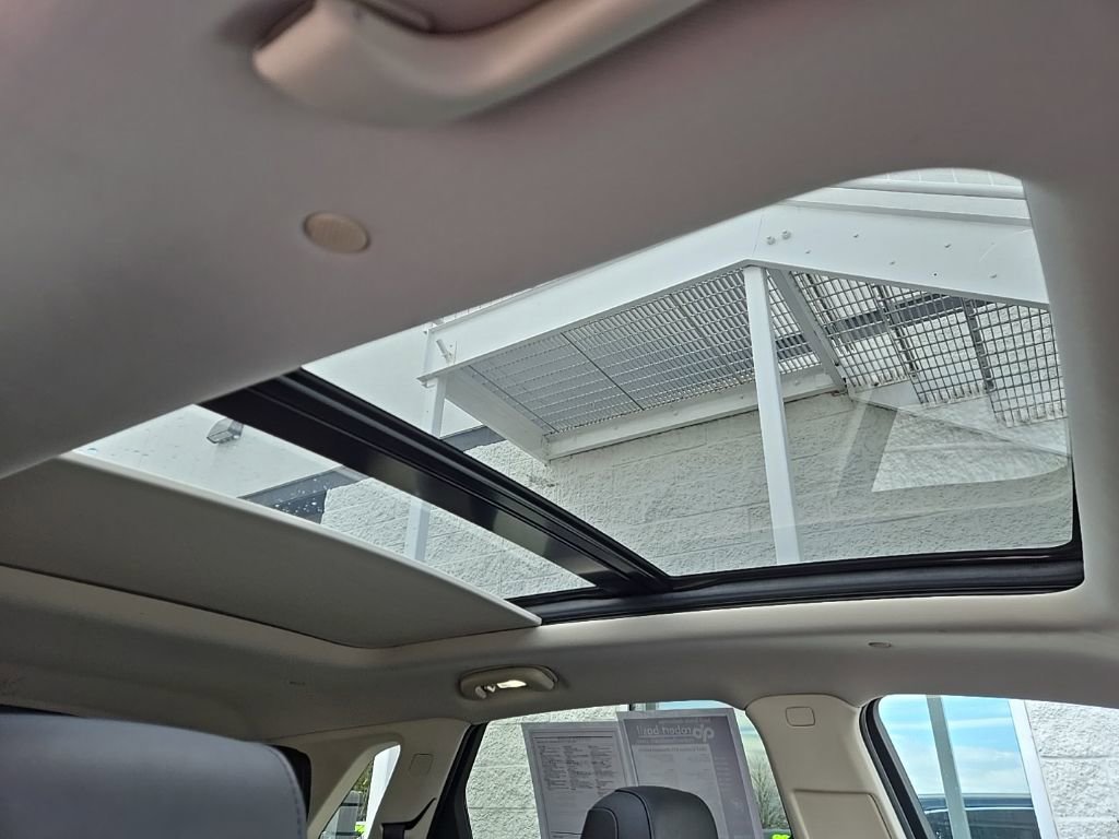 Used 2017 Cadillac XT5 Premium Luxury w/ LPO, Wheel Lock Package image 17