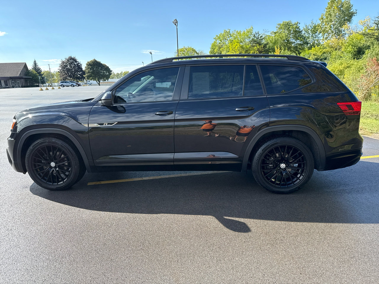 Used 2019 Volkswagen Atlas SEL R-Line image 8