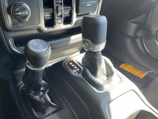 New 2027 Jeep Wrangler Unlimited Sahara AWD/4WD image 36