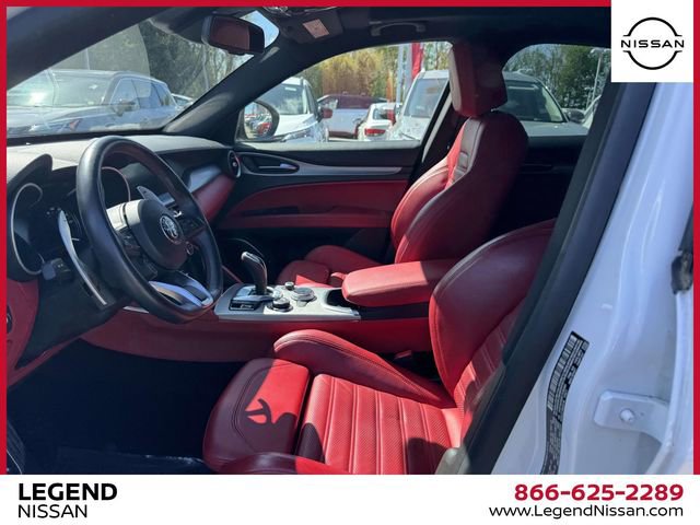 Used 2020 Alfa Romeo Stelvio Ti Sport w/ Quick Order Package 22S Sport AWD/4WD image 13