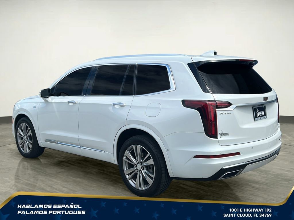 Used 2023 Cadillac XT6 Premium Luxury w/ Technology Package FWD image 4