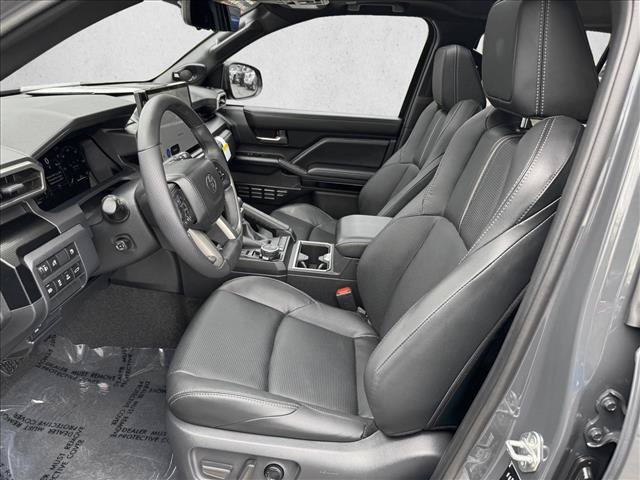 Certified 2025 Toyota 4Runner Limited w/ Tow Technology Package AWD/4WD image 10