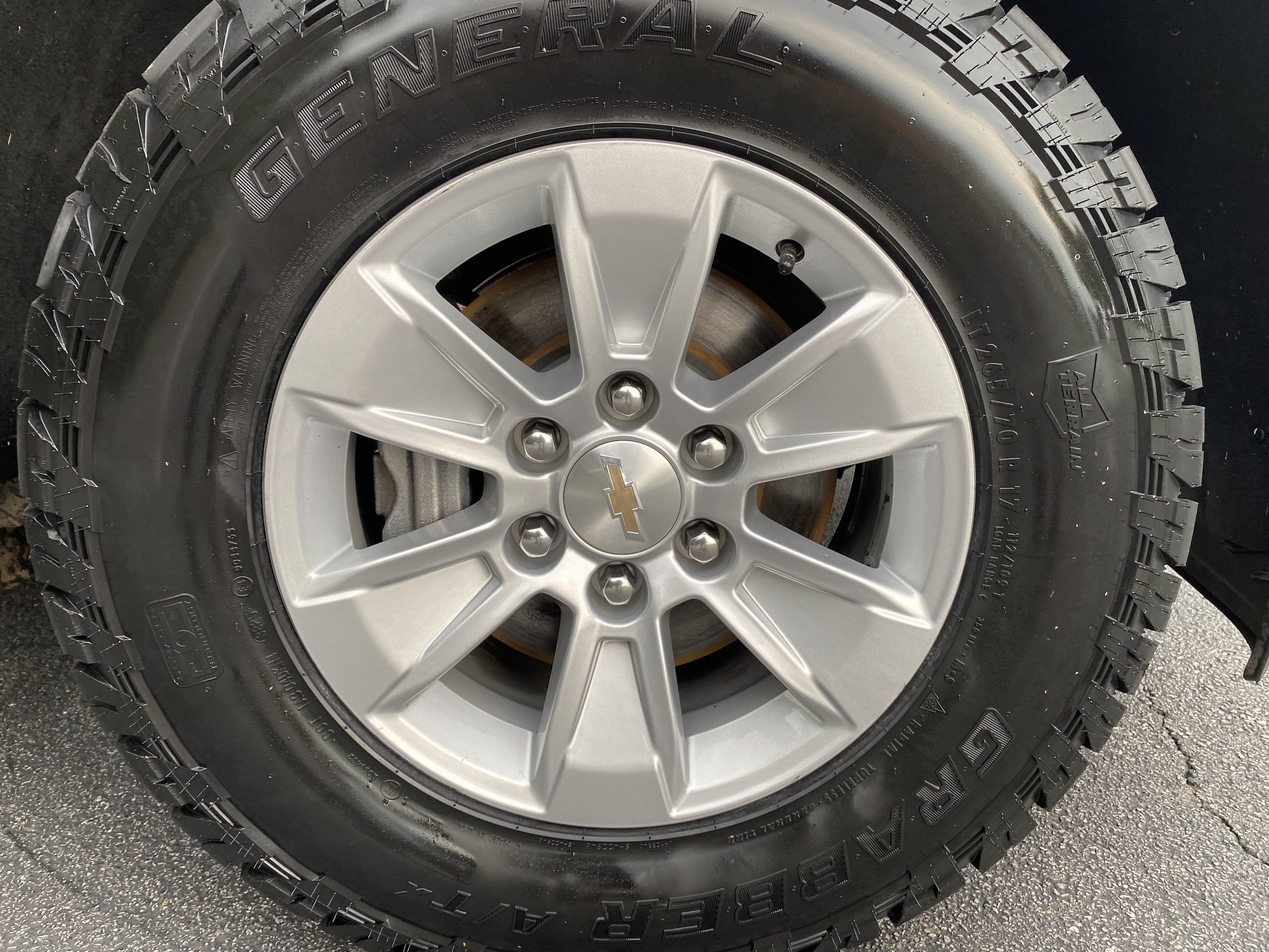 Used 2024 Chevrolet Silverado 1500 LT w/ Convenience Package II RWD image 13