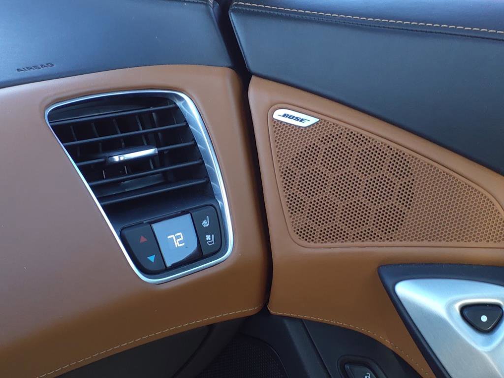 Used 2016 Chevrolet Corvette Z06 w/ 3LZ Preferred Equipment Group image 4